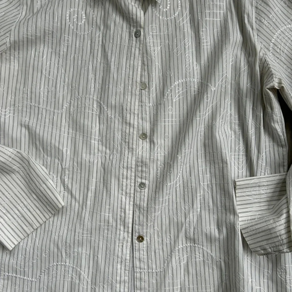 Chico's Design Women's Button Down Embroidered Casual Blouse (Chico Sz 2) - Picture 3 of 11